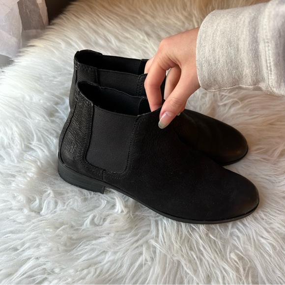 Frye Black Ankle Booties Sz 8 - Picture 3 of 8